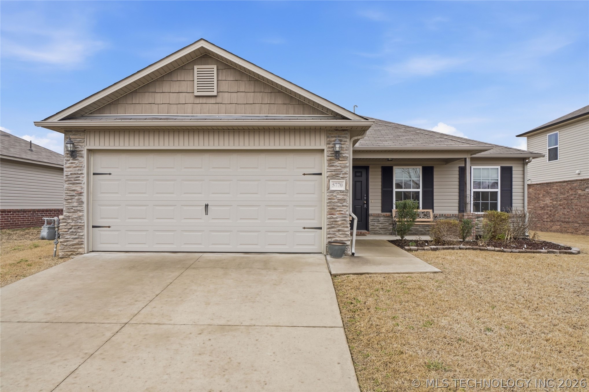 5770 E 146th Place S Property Photo 6
