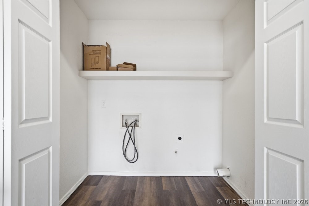 1604 N Hickory Court Property Photo 18