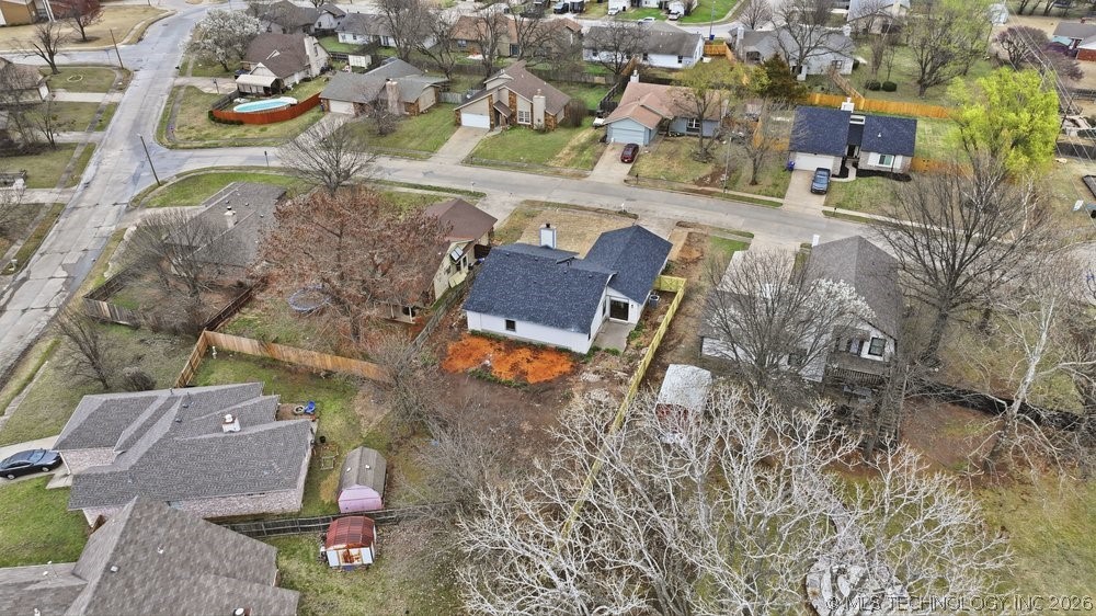 1604 N Hickory Court Property Photo 37