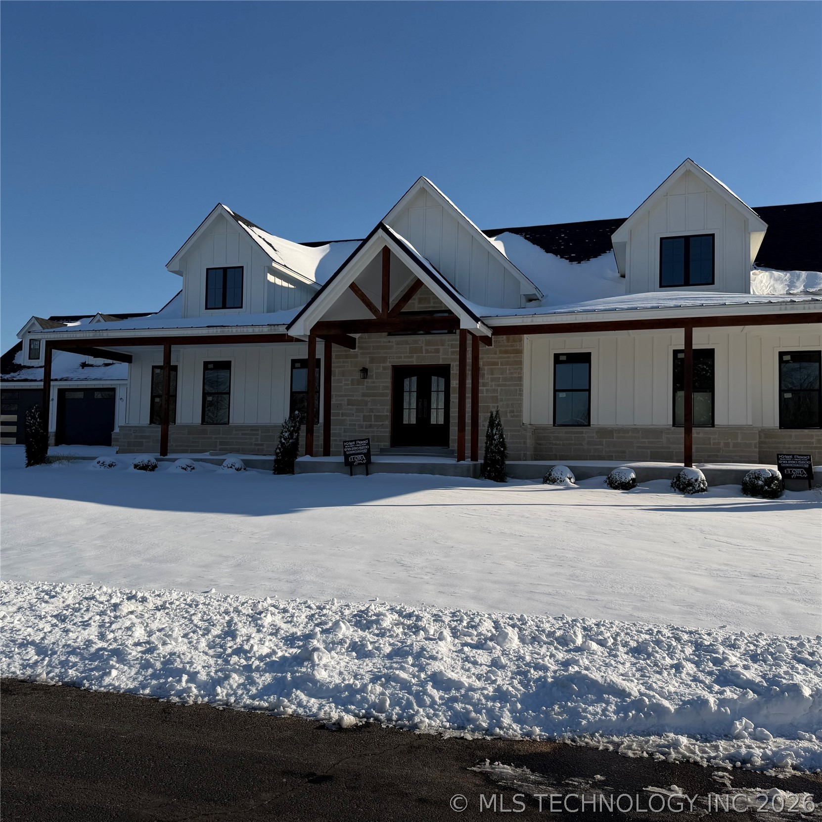 451679 Congressional Property Photo 3