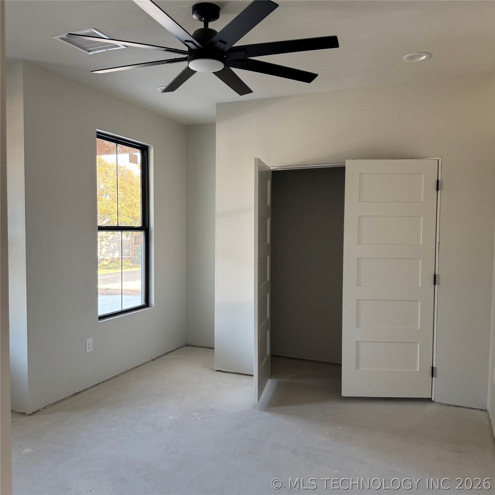 451679 Congressional Property Photo 24