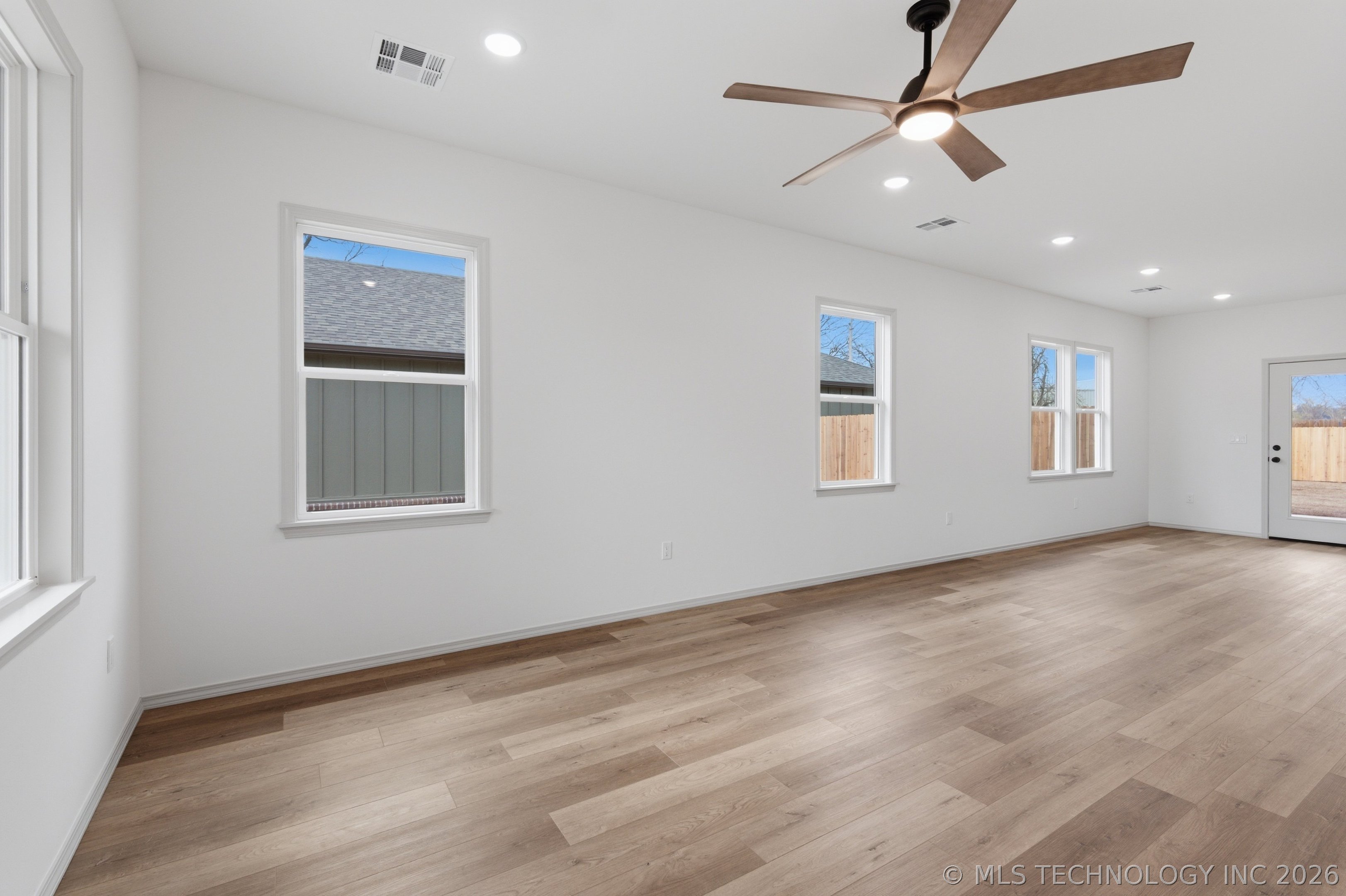 323 A Street Nw Property Photo 5