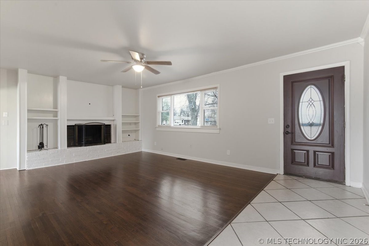 1629 S Date Avenue Property Photo 5