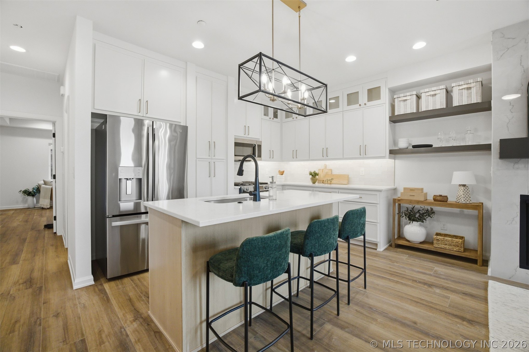 504 E B Street 2102 Property Photo 14
