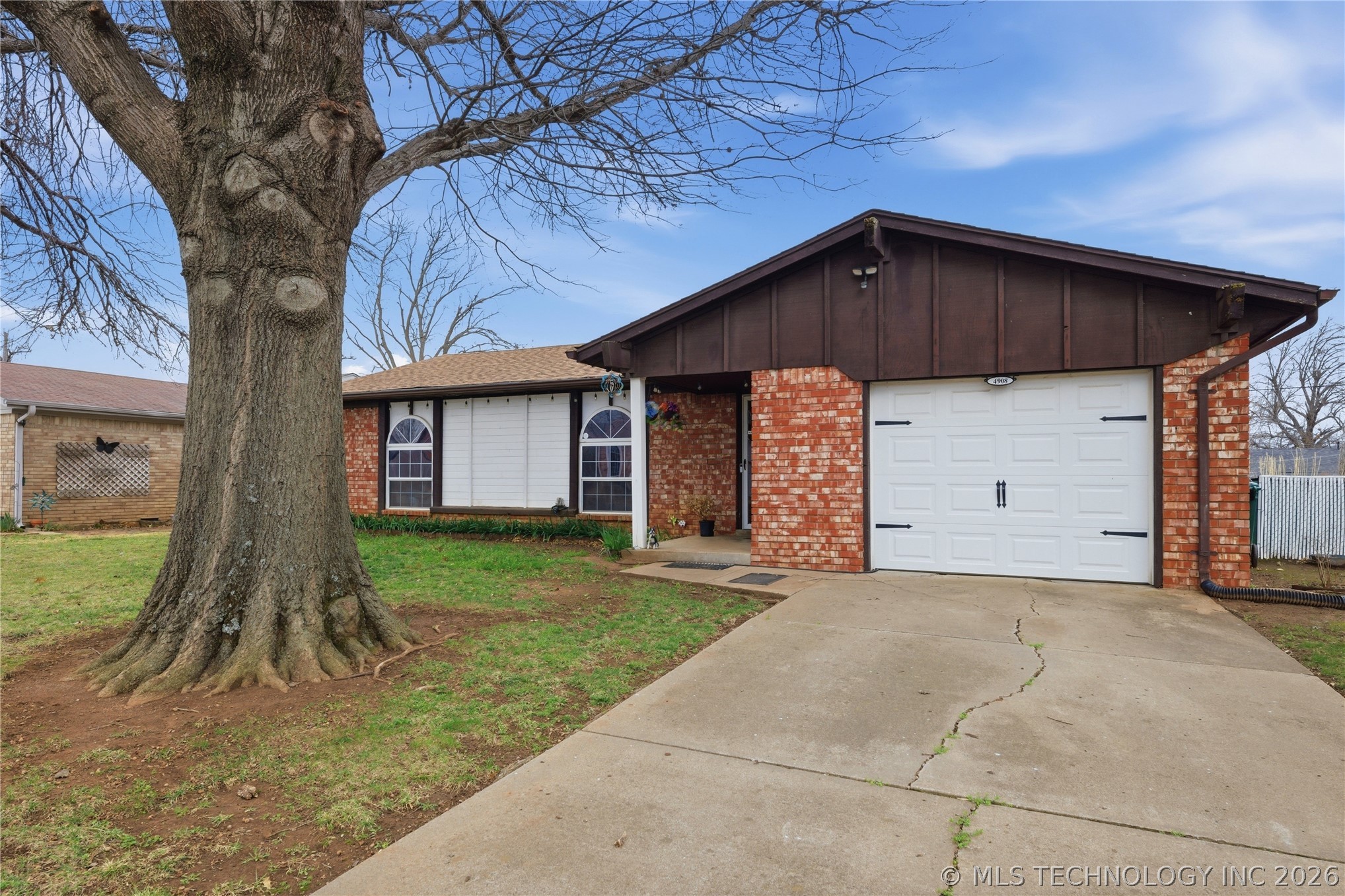 4908 Greenan Drive Property Photo 21