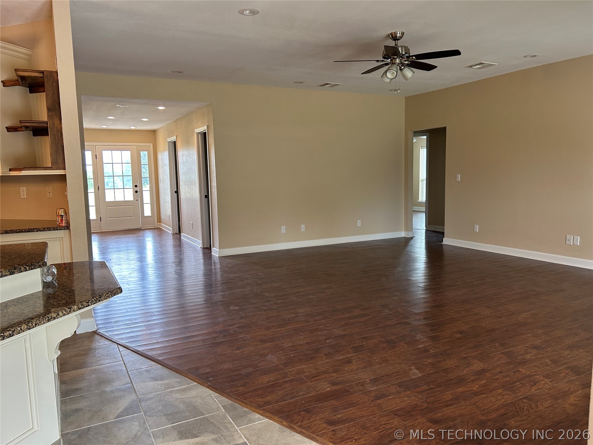 10816 W Highway 9 Highway Property Photo 15