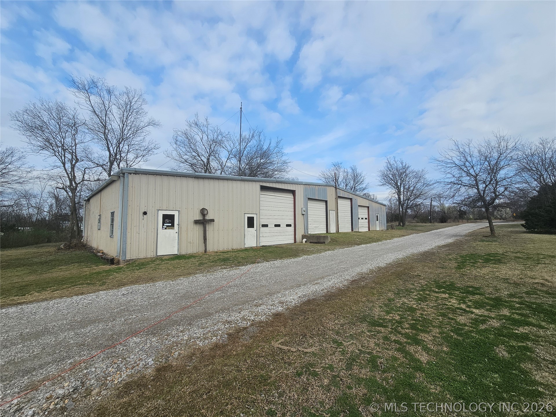 20656 S 4180 Road Property Photo 2