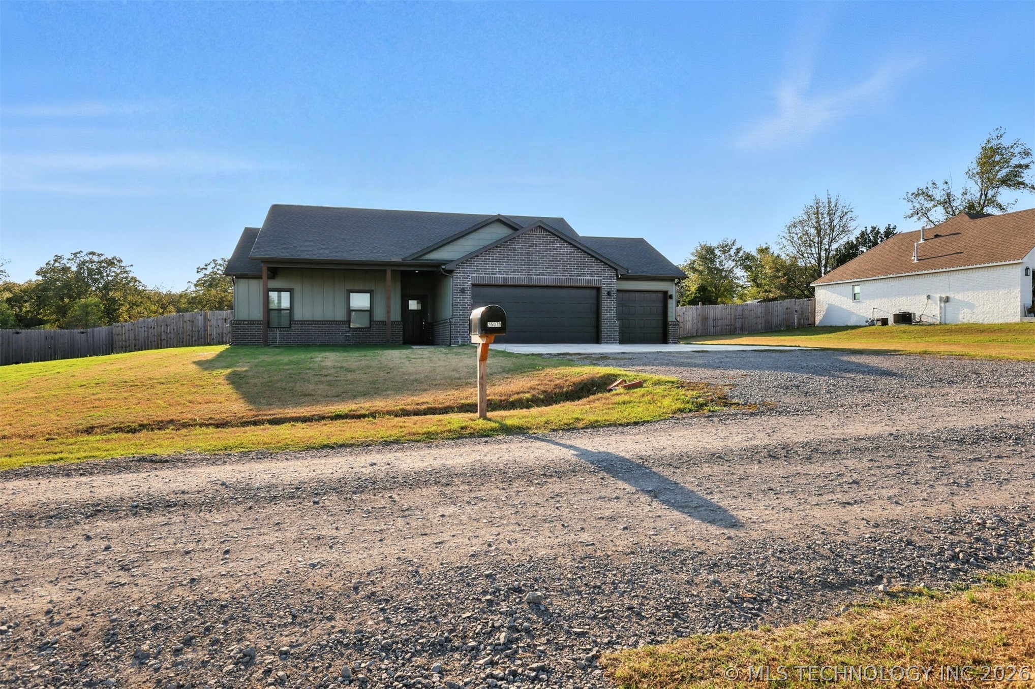 25079 S 519 Road Property Photo 3