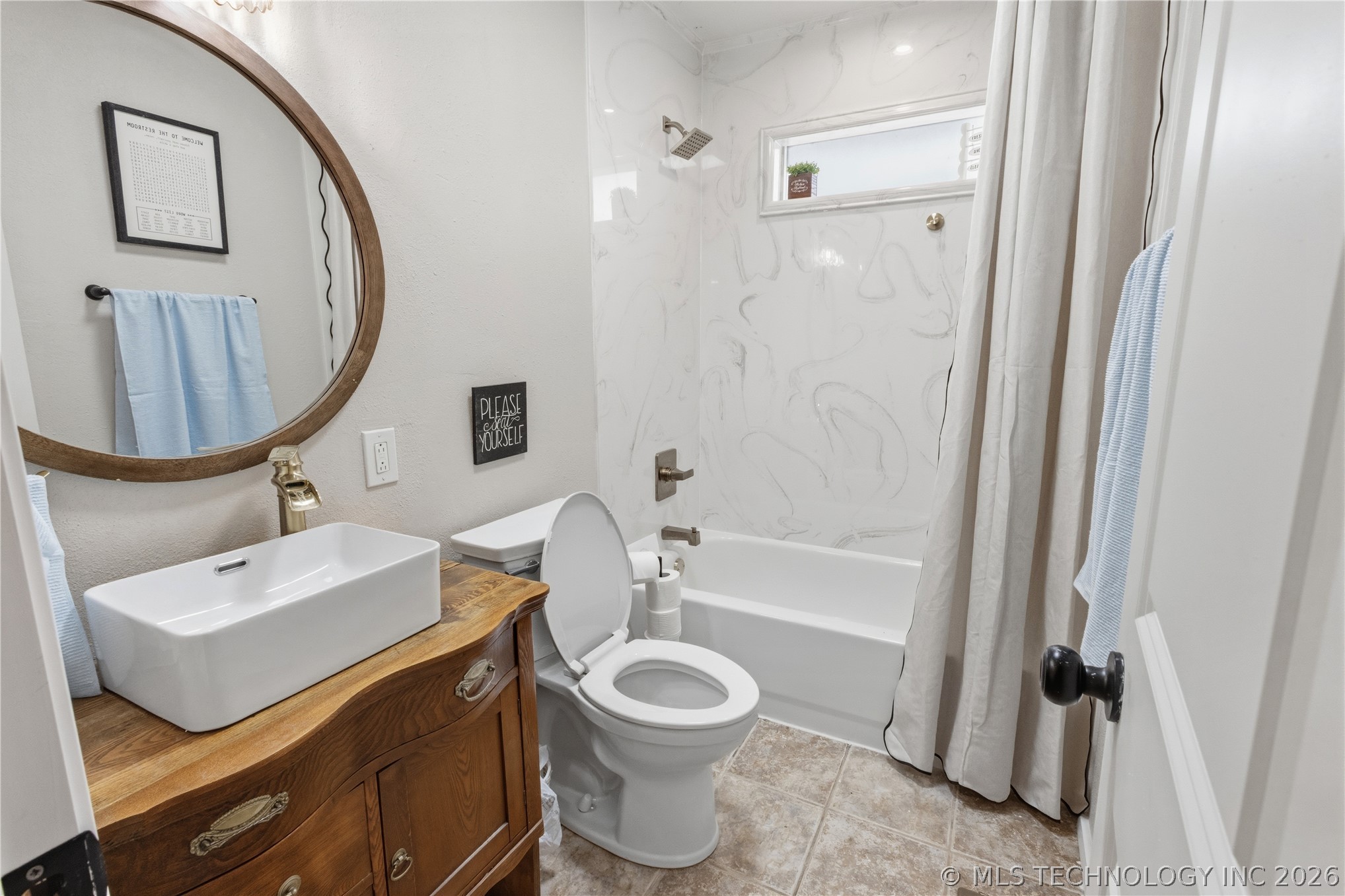 100 N Main Street Property Photo 11