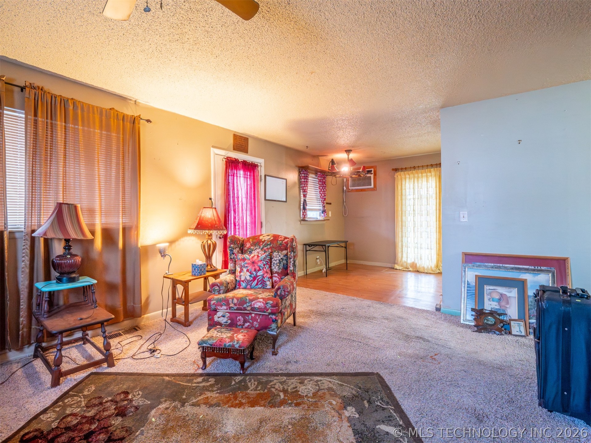 718 S 12th Property Photo 5