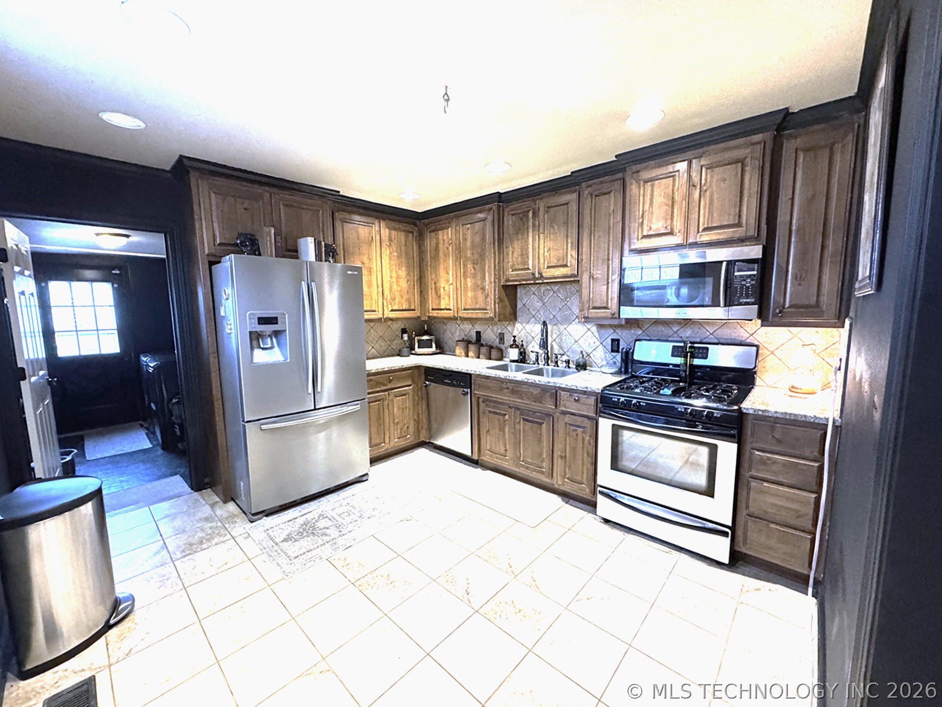 1717 W Center Street Property Photo 5