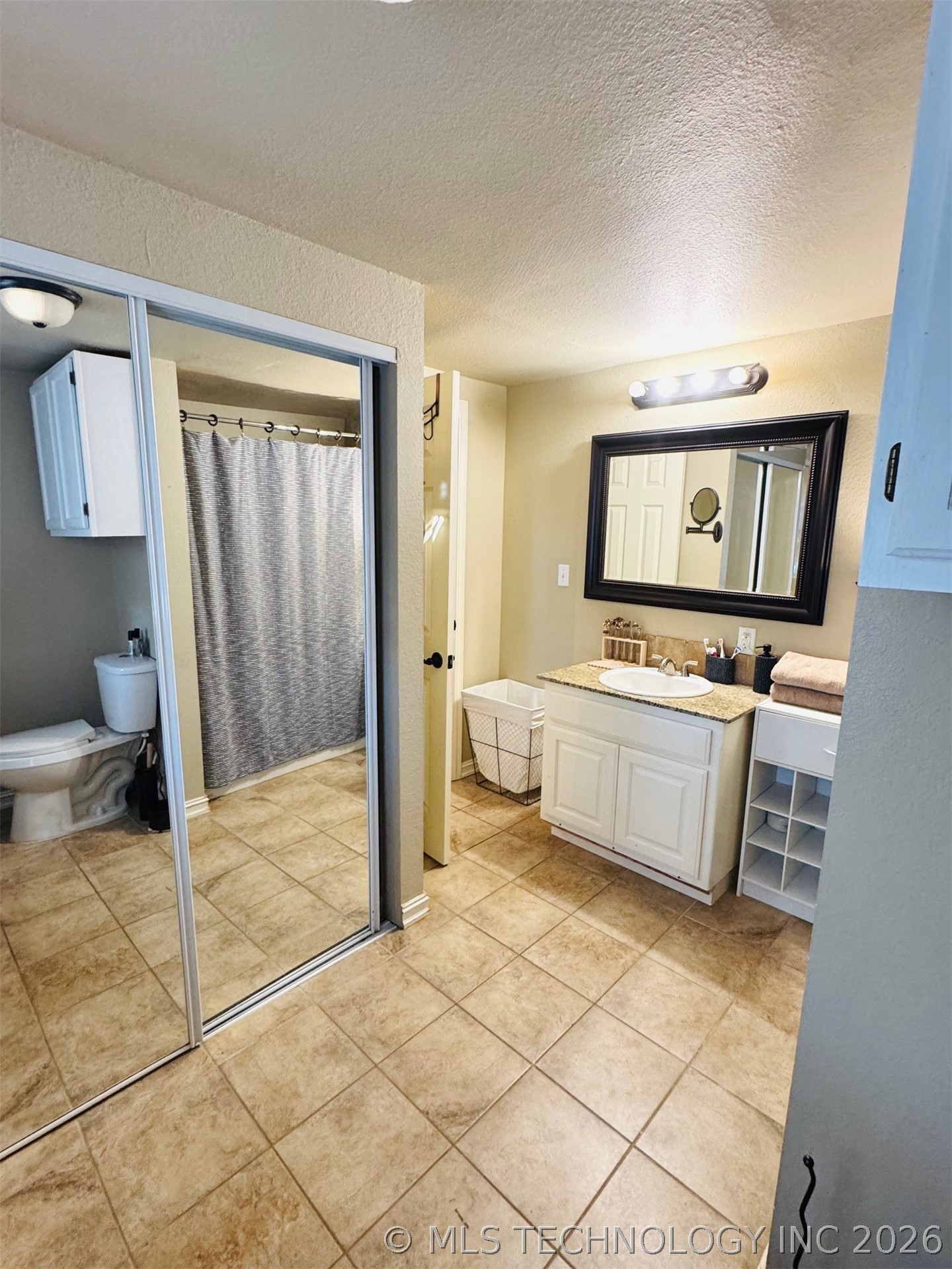 1717 W Center Street Property Photo 12
