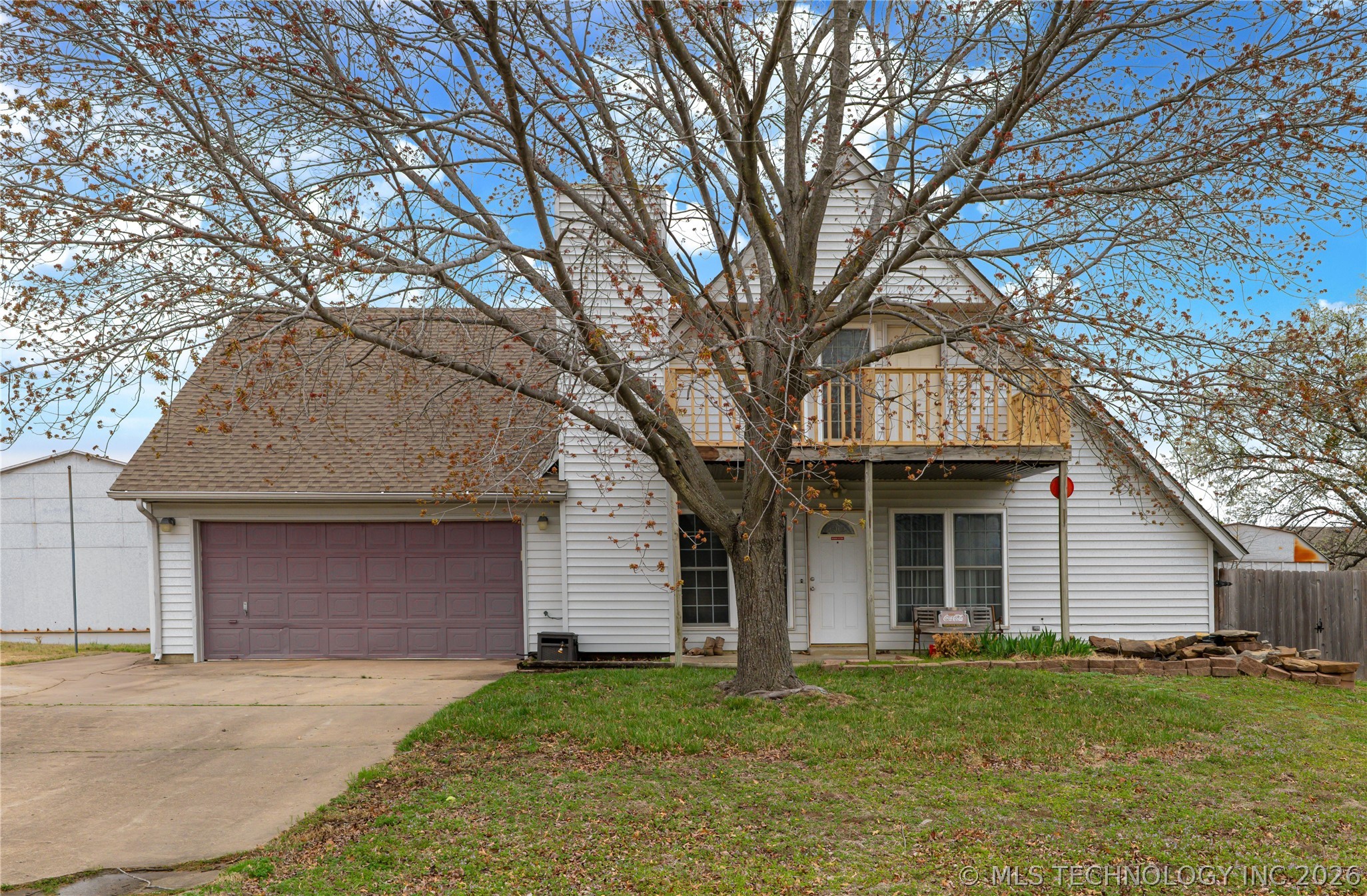 4208 W Vandalia Street Property Photo 2