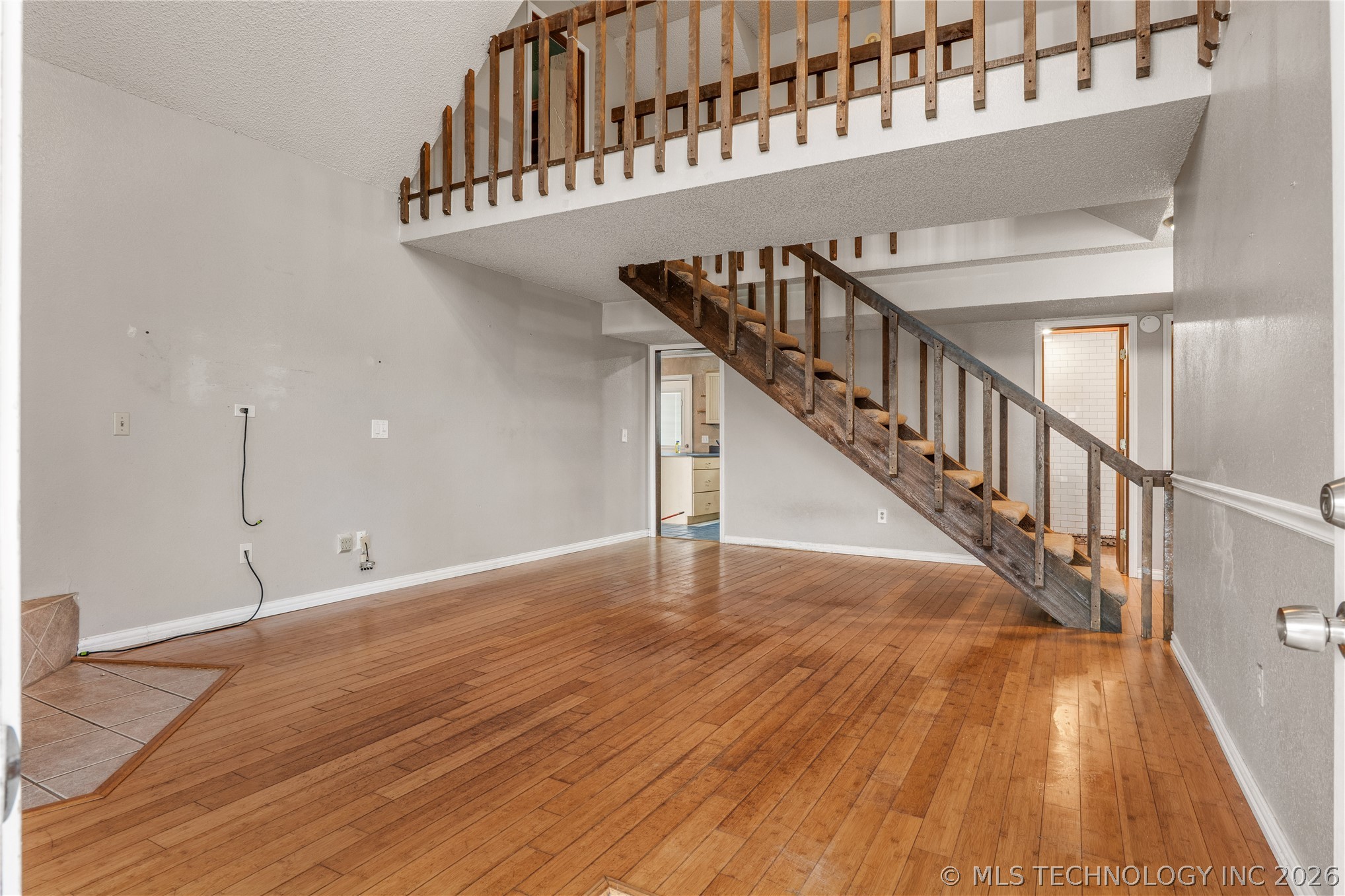 4208 W Vandalia Street Property Photo 4