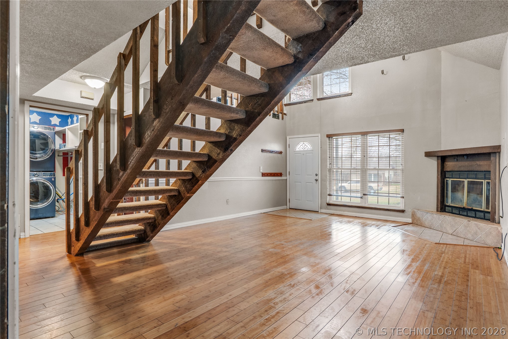 4208 W Vandalia Street Property Photo 5