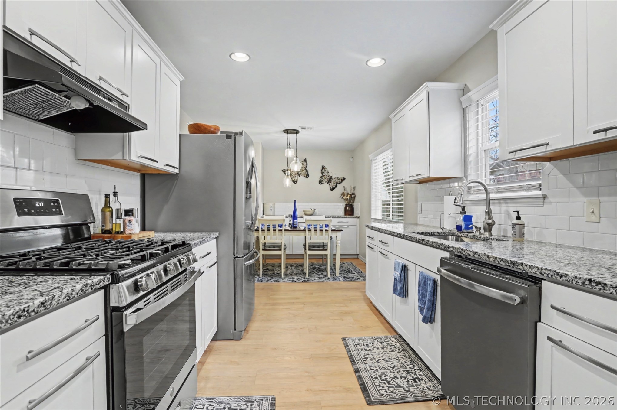 2516 W Broadway Street Property Photo 12