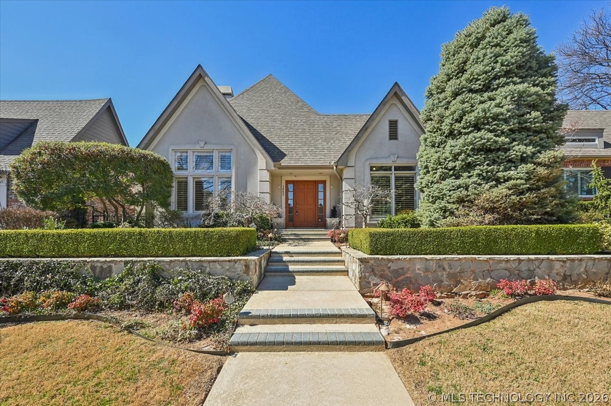 1442 S Newport Avenue Property Photo 1