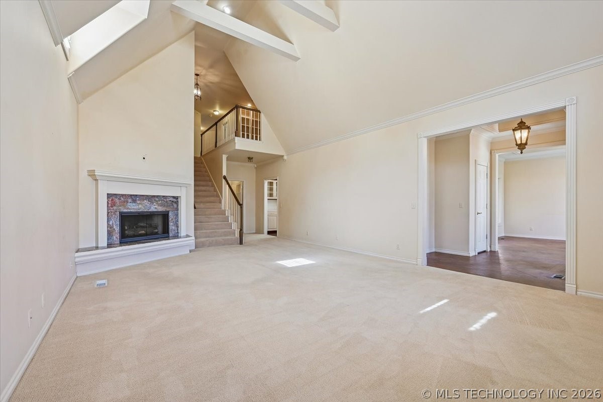 1442 S Newport Avenue Property Photo 6