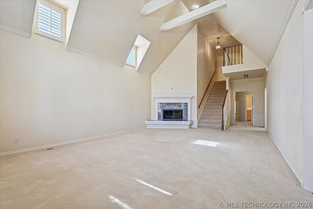1442 S Newport Avenue Property Photo 7