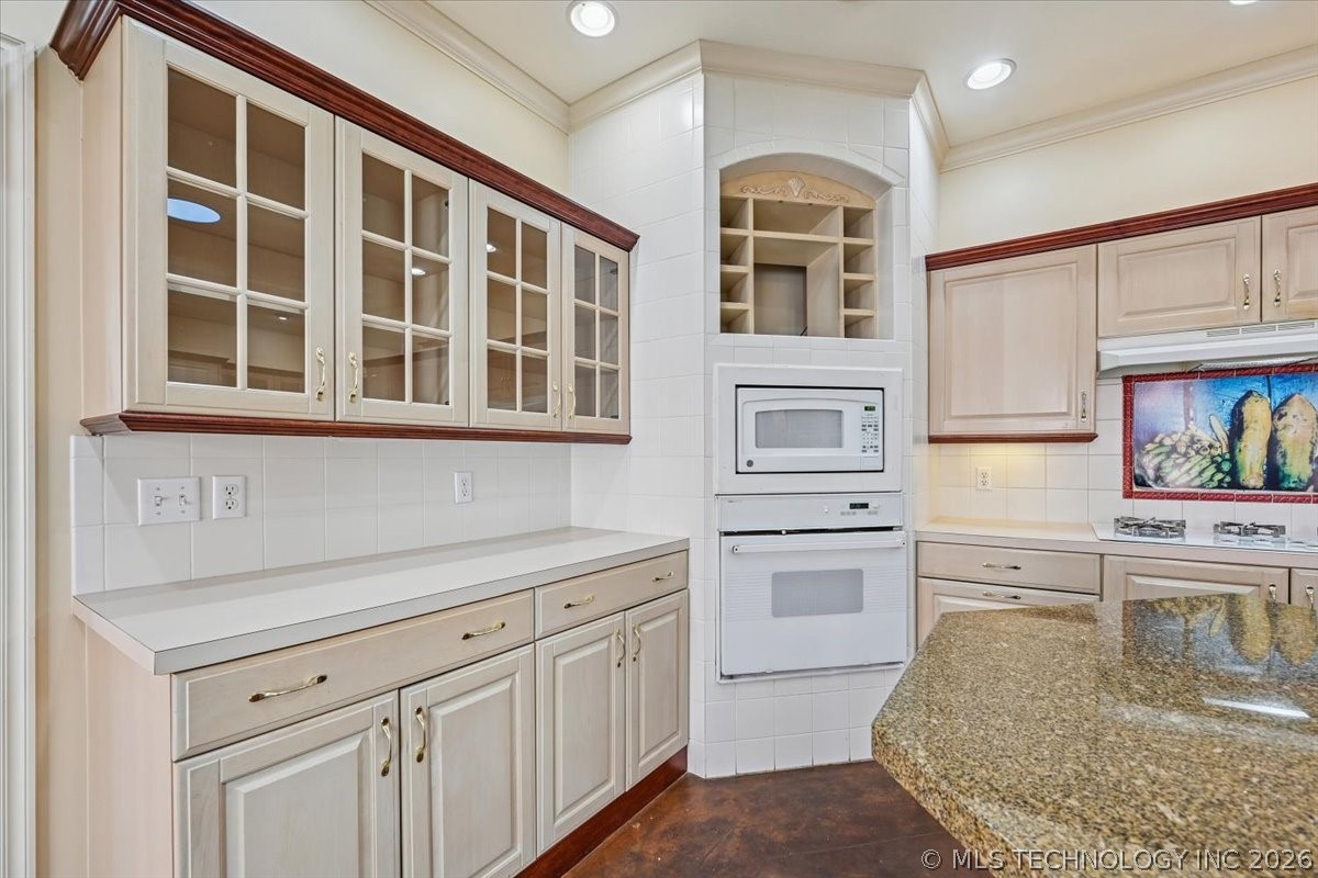 1442 S Newport Avenue Property Photo 15