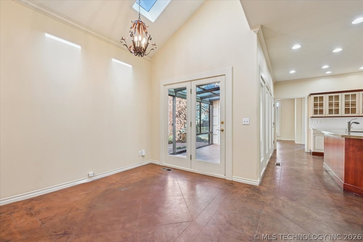 1442 S Newport Avenue Property Photo 19