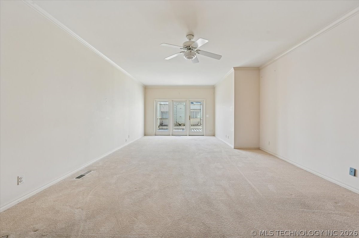 1442 S Newport Avenue Property Photo 23