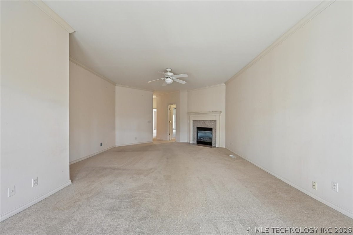 1442 S Newport Avenue Property Photo 25