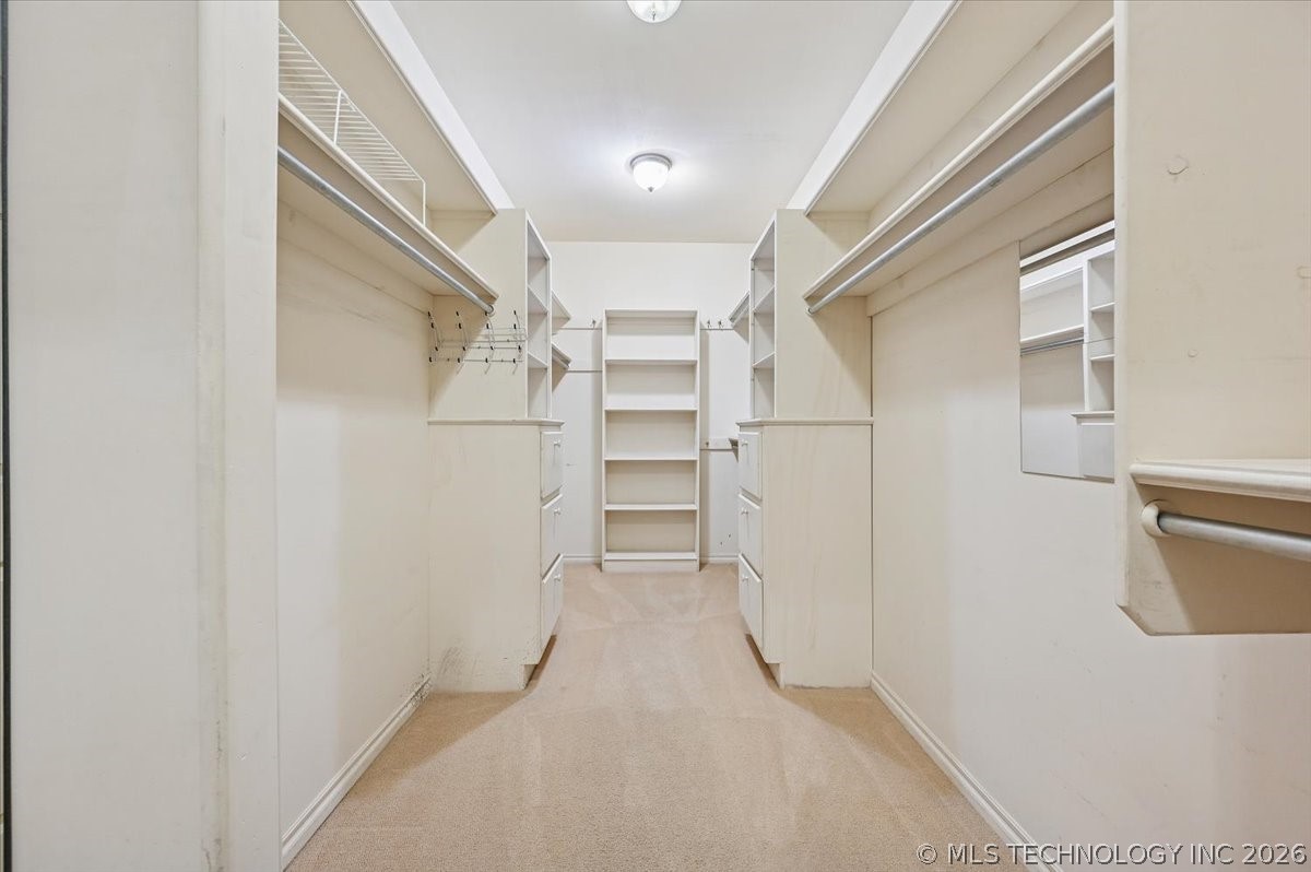 1442 S Newport Avenue Property Photo 26