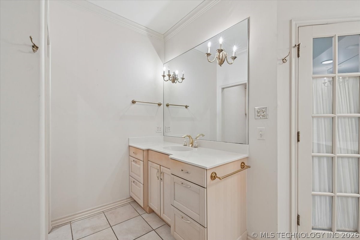 1442 S Newport Avenue Property Photo 30