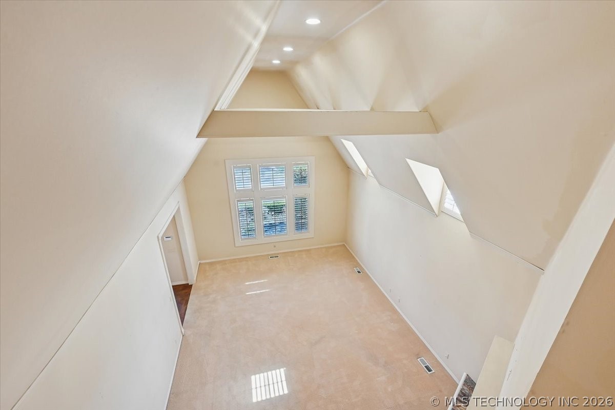 1442 S Newport Avenue Property Photo 32