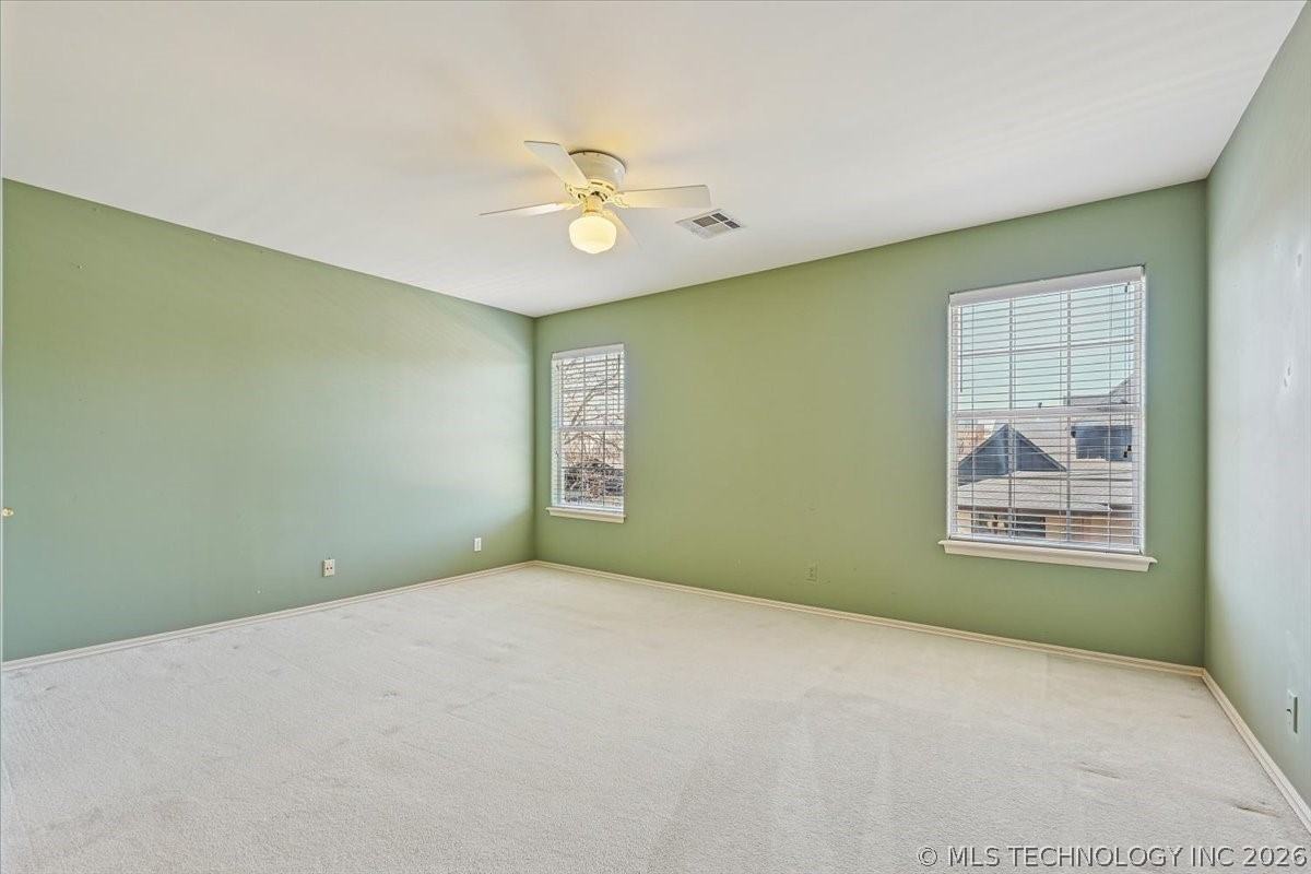 1442 S Newport Avenue Property Photo 35
