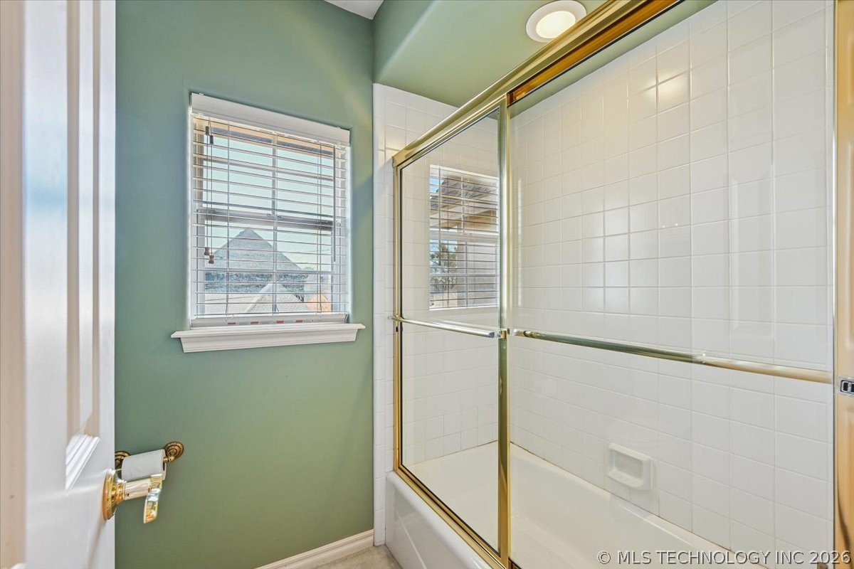 1442 S Newport Avenue Property Photo 39