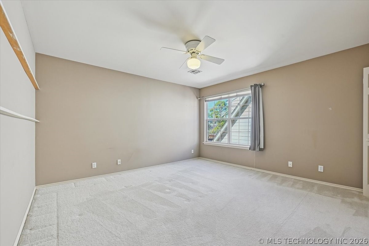 1442 S Newport Avenue Property Photo 40