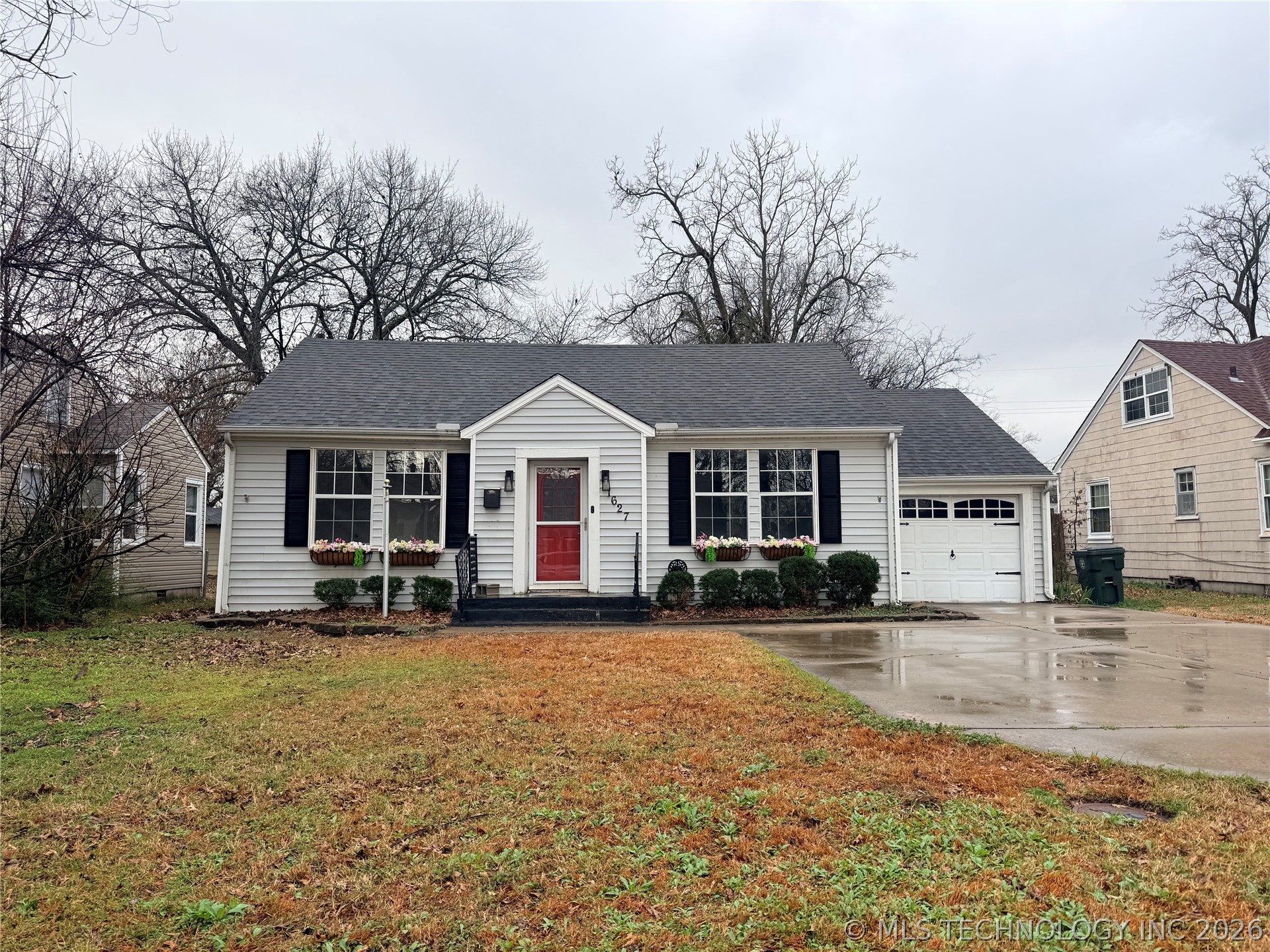 1627 Irving Street Property Photo 1