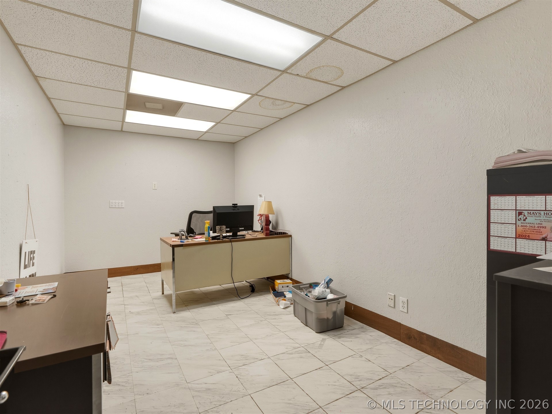 210 E Main Property Photo 48