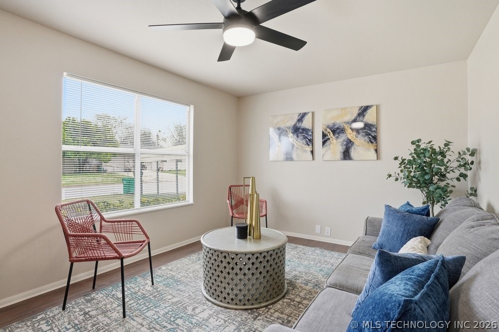 226 W Orleans Avenue Property Photo 3