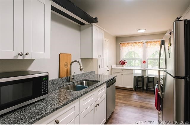 1819 N Oswego Avenue Property Photo 4