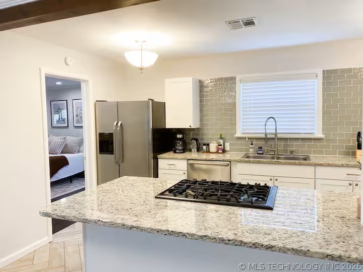 1727 S Knoxville Avenue Property Photo 12