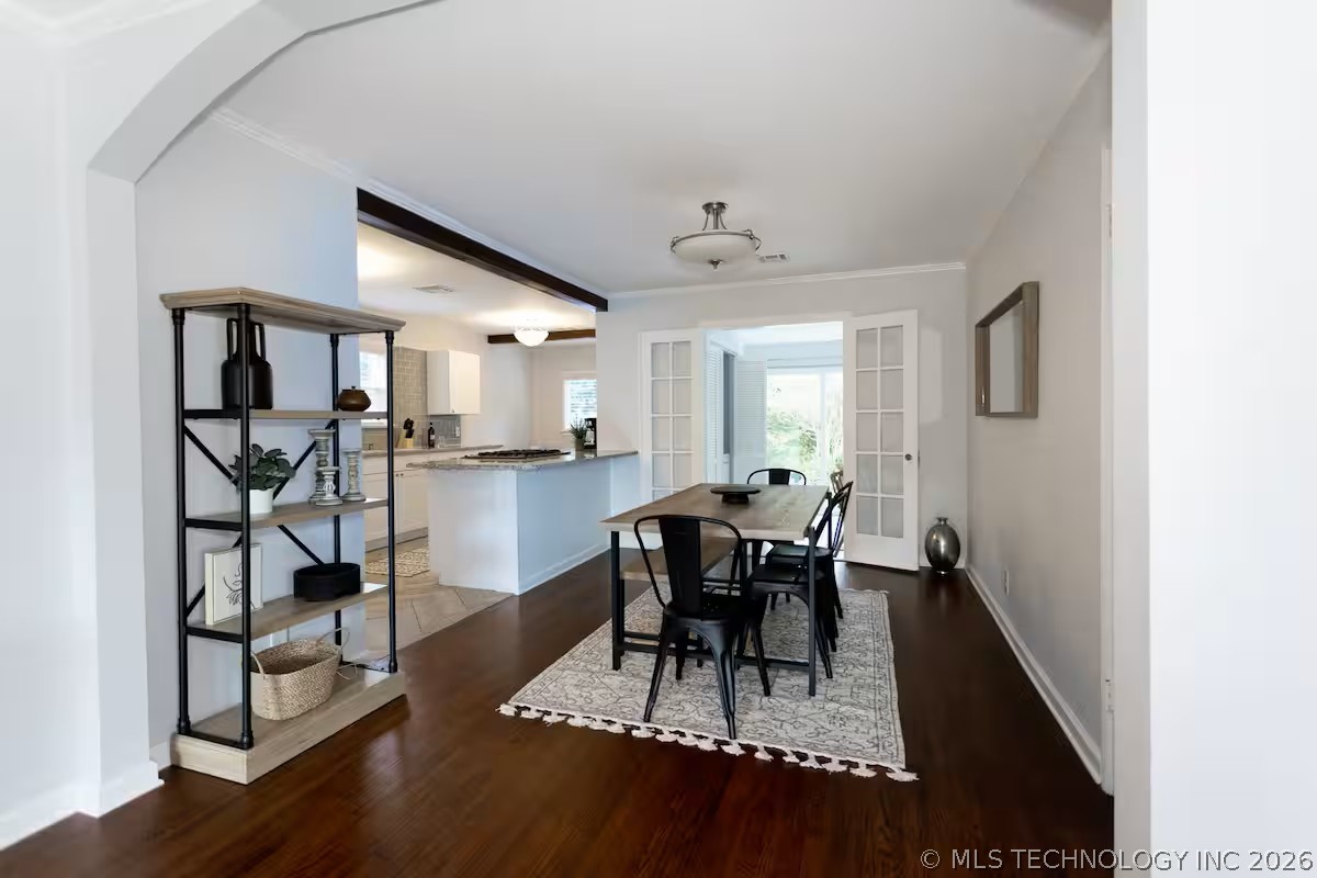 1727 S Knoxville Avenue Property Photo 16