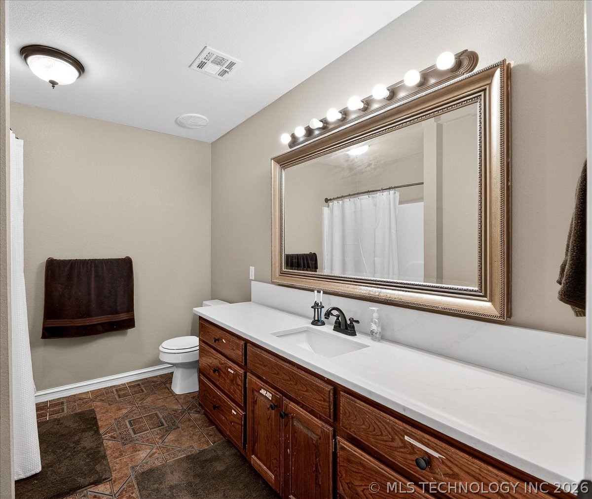 204 Nanih Waiya Street Property Photo 25