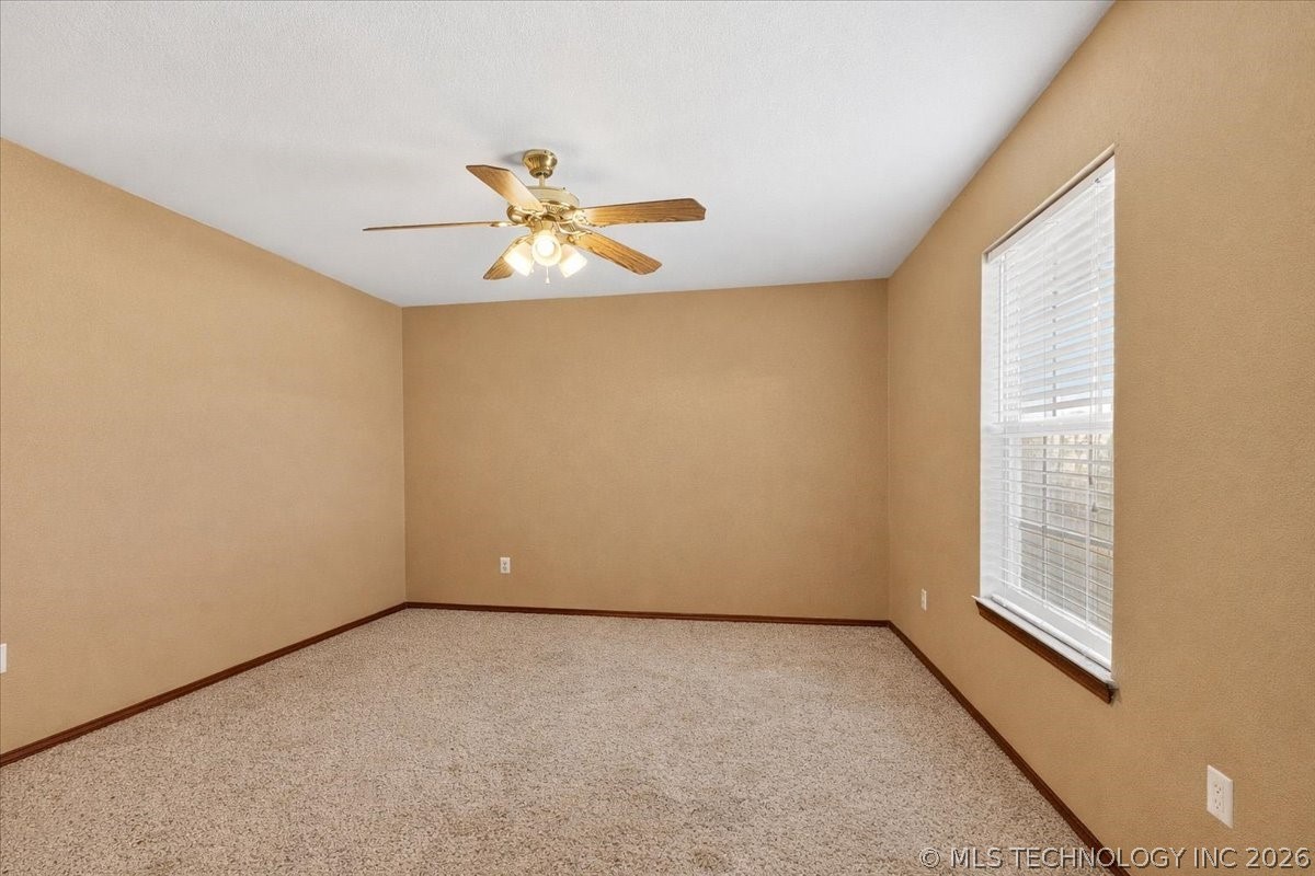 204 Nanih Waiya Street Property Photo 27
