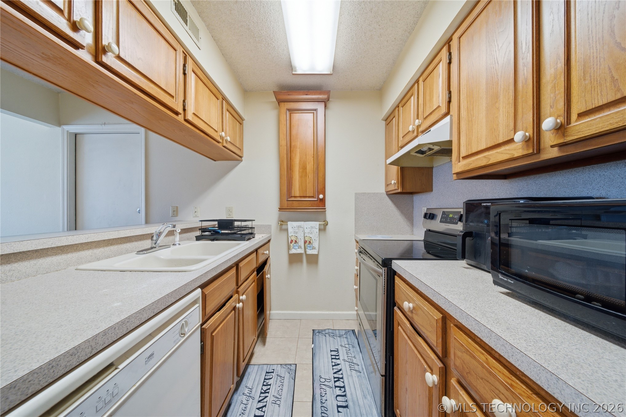 6760 S 78th East Avenue Property Photo 10