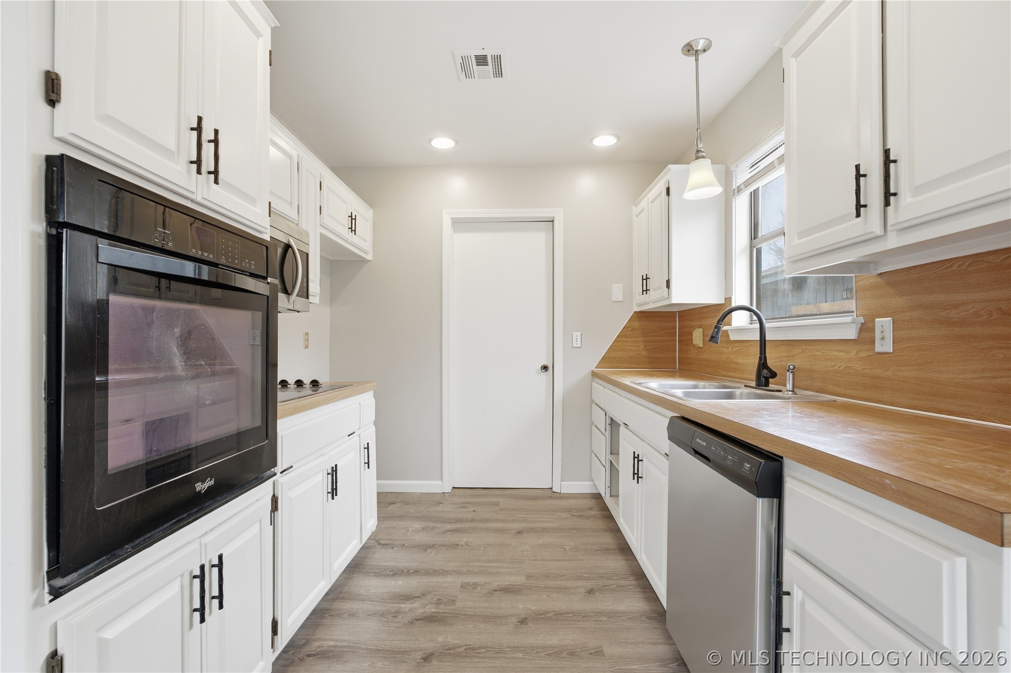 1716 N Butternut Avenue Property Photo 8