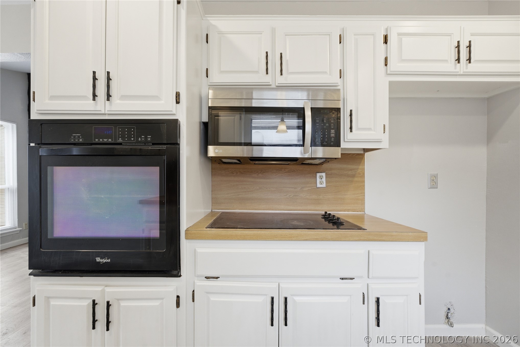 1716 N Butternut Avenue Property Photo 9