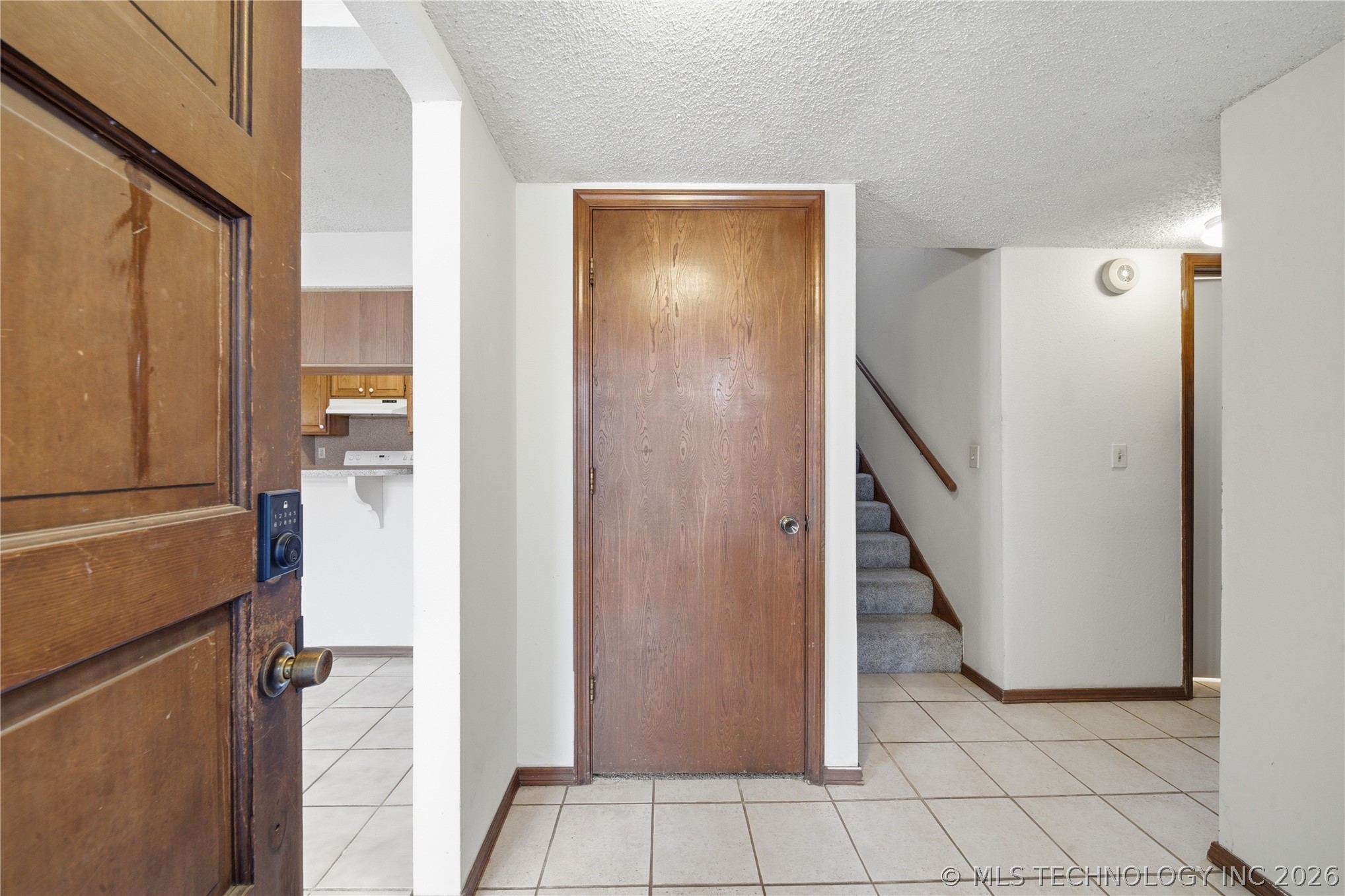 6738 S 78th East Avenue Property Photo 3