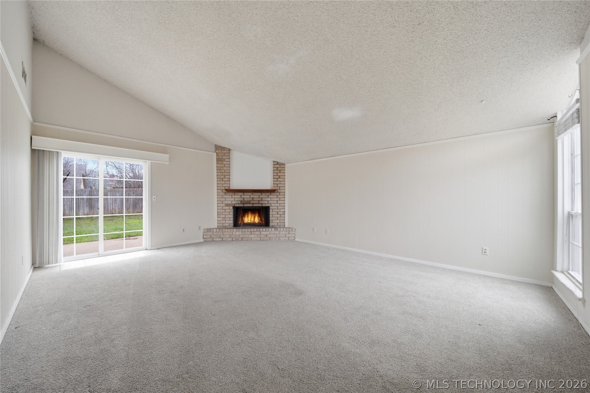 6738 S 78th East Avenue Property Photo 4
