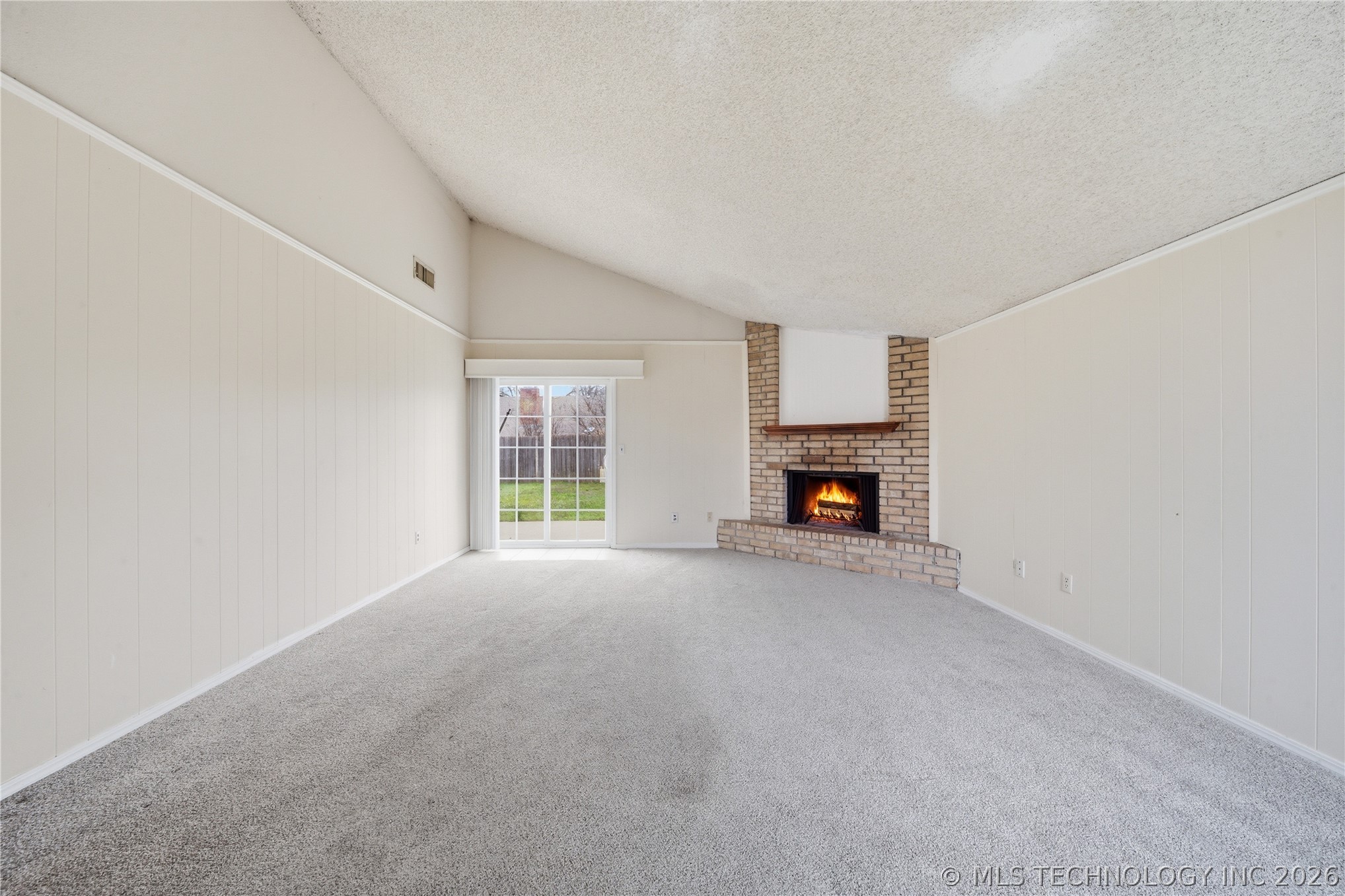 6738 S 78th East Avenue Property Photo 5