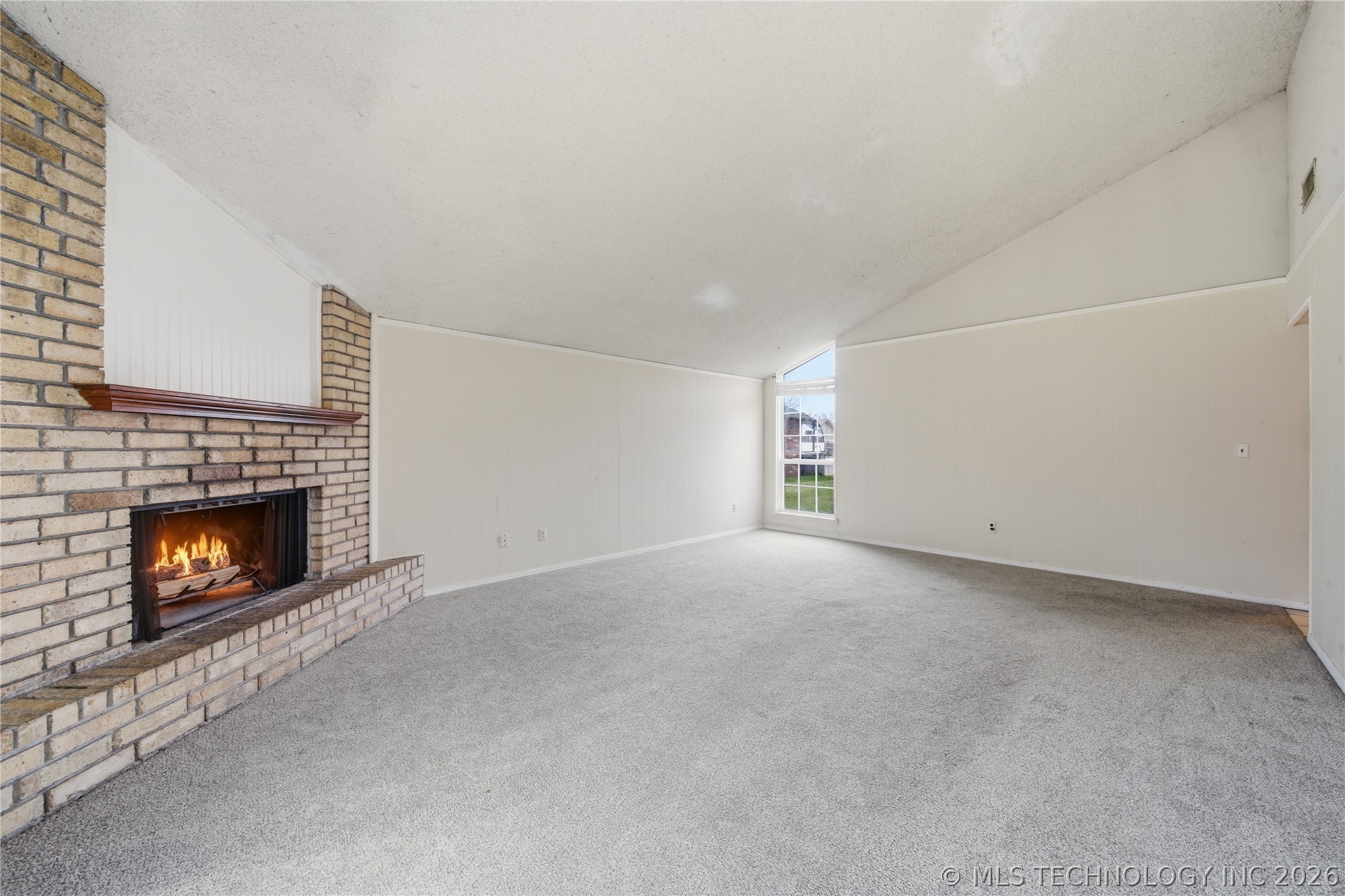 6738 S 78th East Avenue Property Photo 7