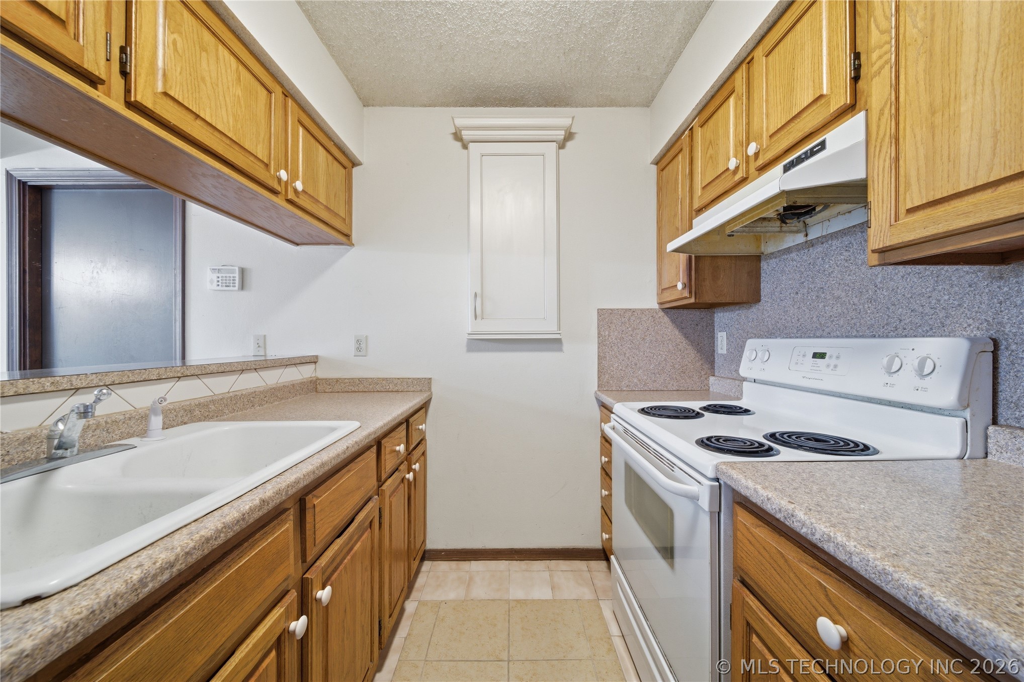 6738 S 78th East Avenue Property Photo 14
