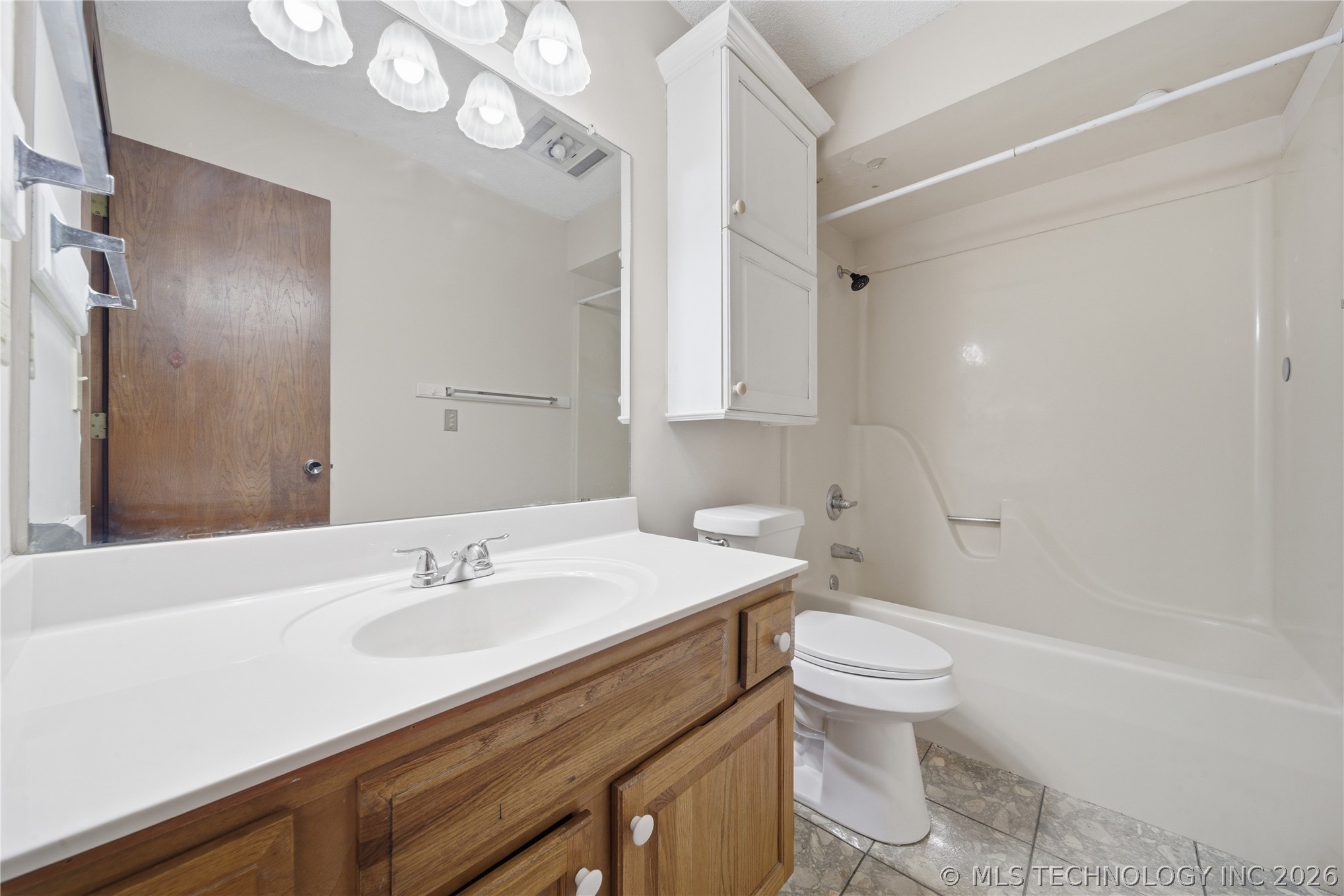 6738 S 78th East Avenue Property Photo 21